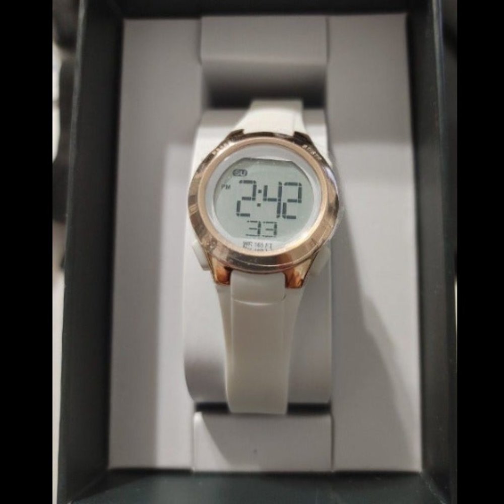 NWOT White Ladies Watch